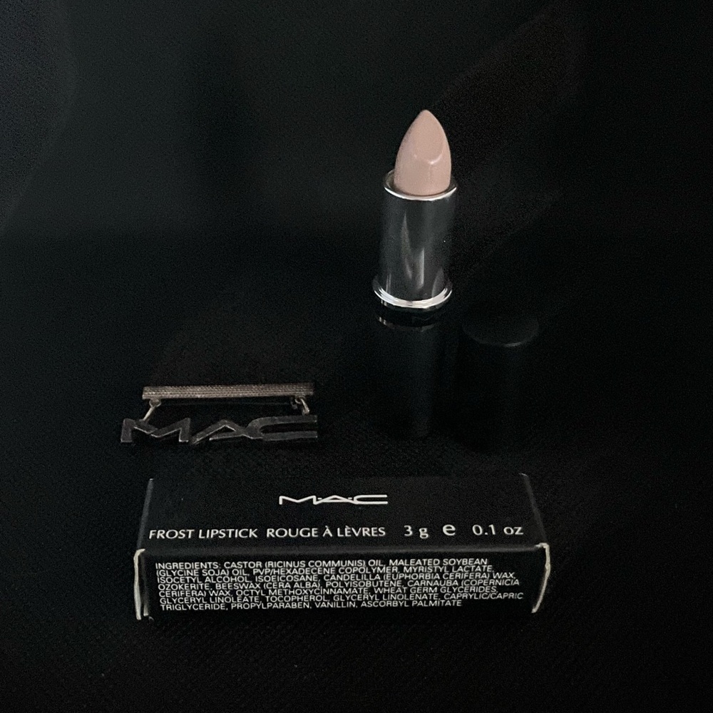 MAC “X-Pose” Vintage 90’s Lipstick - Very Rare - New in Box - Collectible 🖤